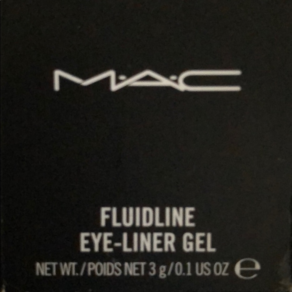 MAC Fluidline eye-liner gel